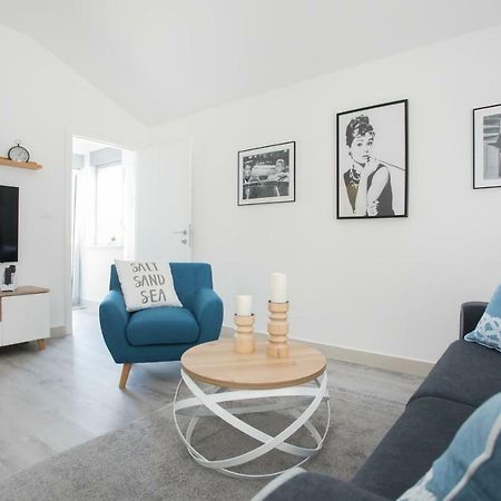 Apartment Movie Primošten Extérieur photo