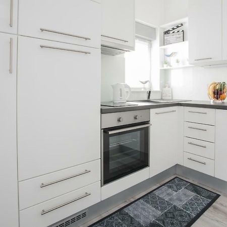 Apartment Movie Primošten Extérieur photo